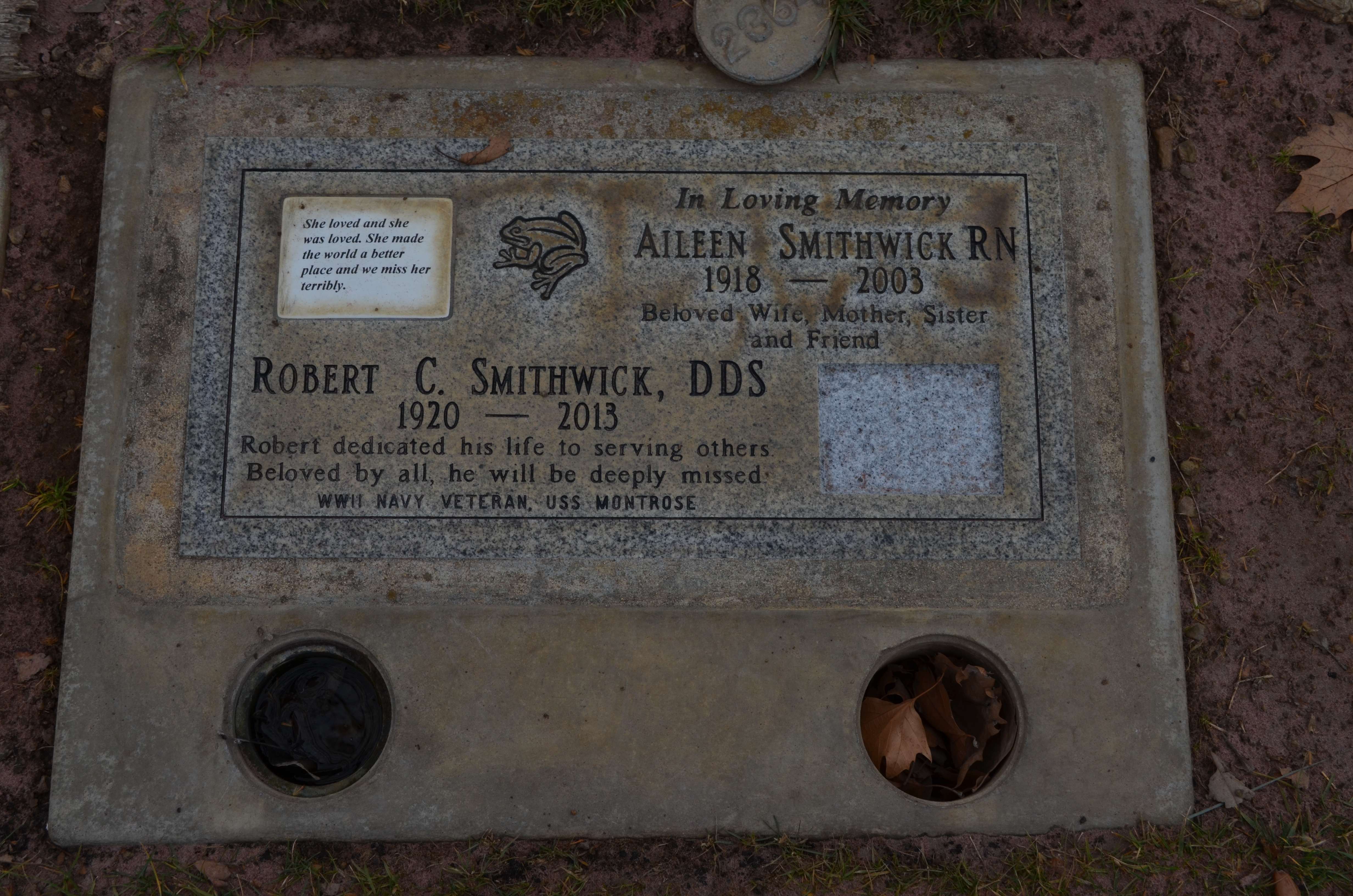Dr. Robert C. and Aileen Lois (Russell) Smithwick - gravestone